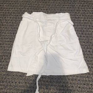 AE White Skirt